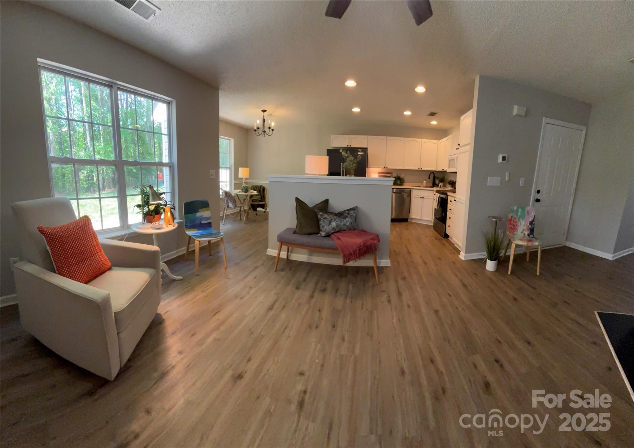 4586 Antelope Lane