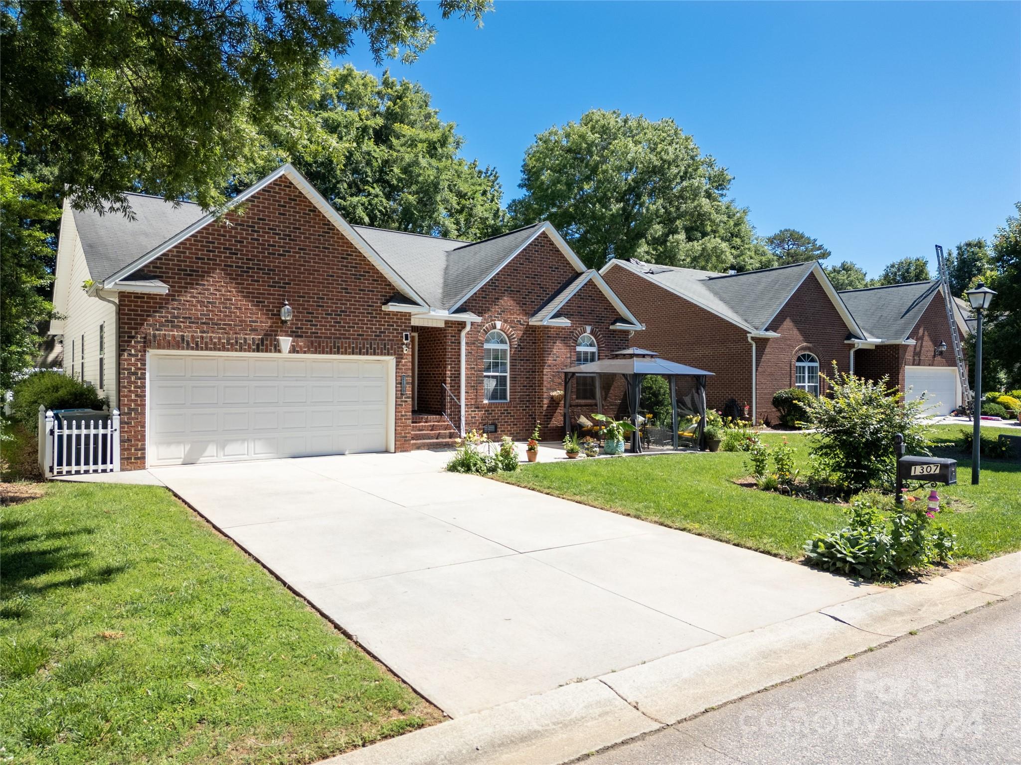 Woodfield - Residential