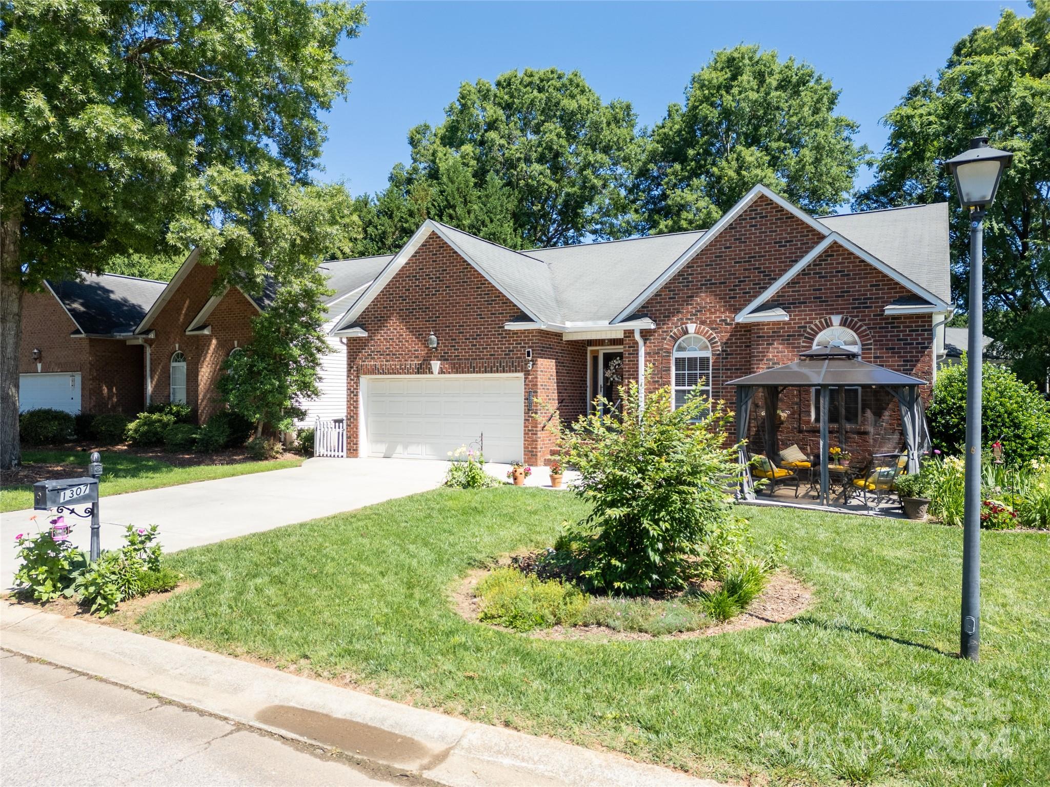 Woodfield - Residential