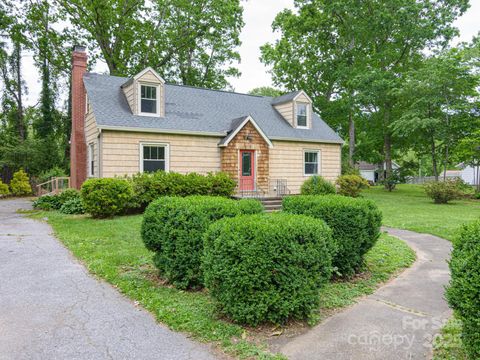 114 Eastwood Avenue Swannanoa NC 28778