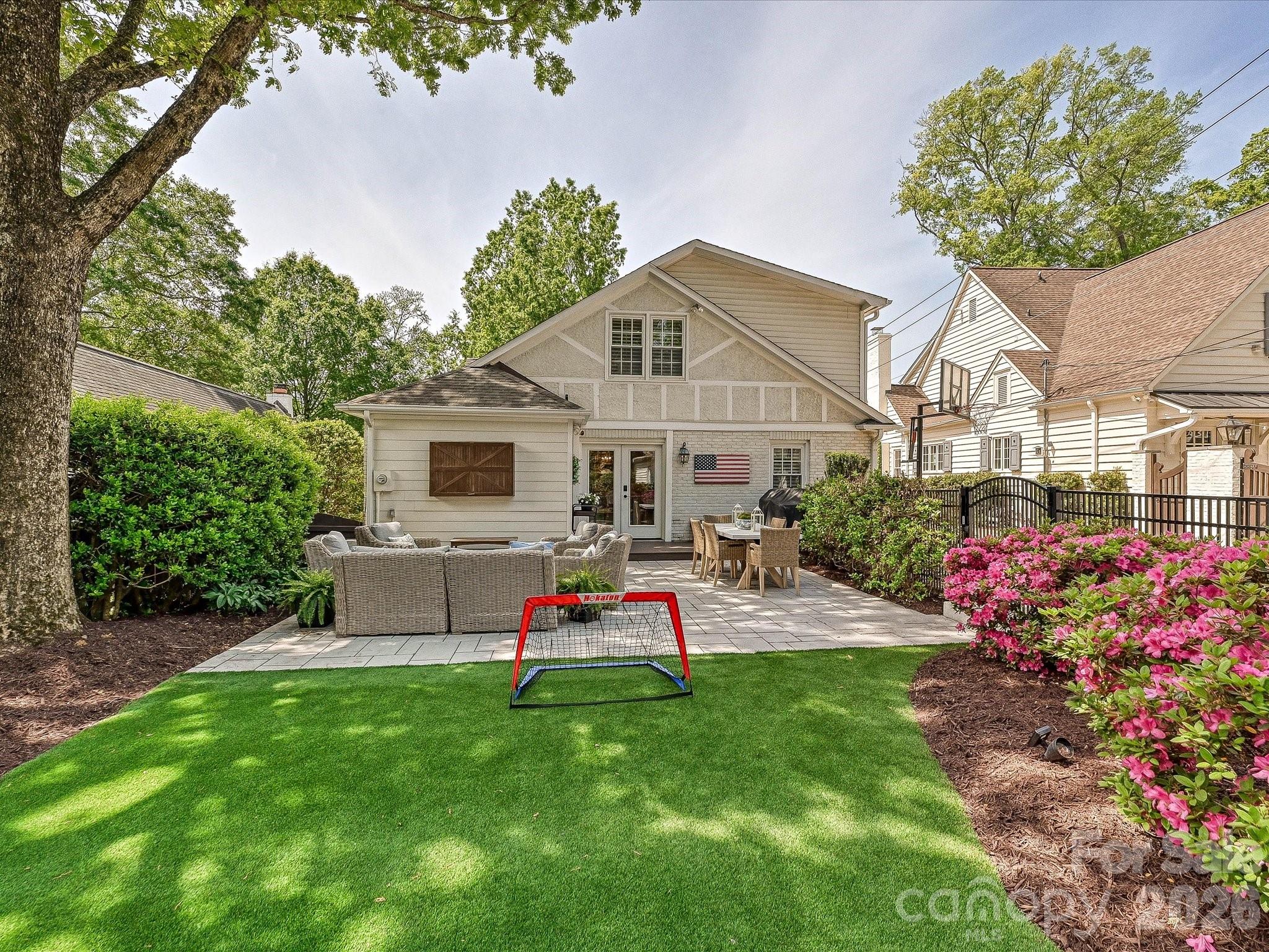 Myers Park - Residential