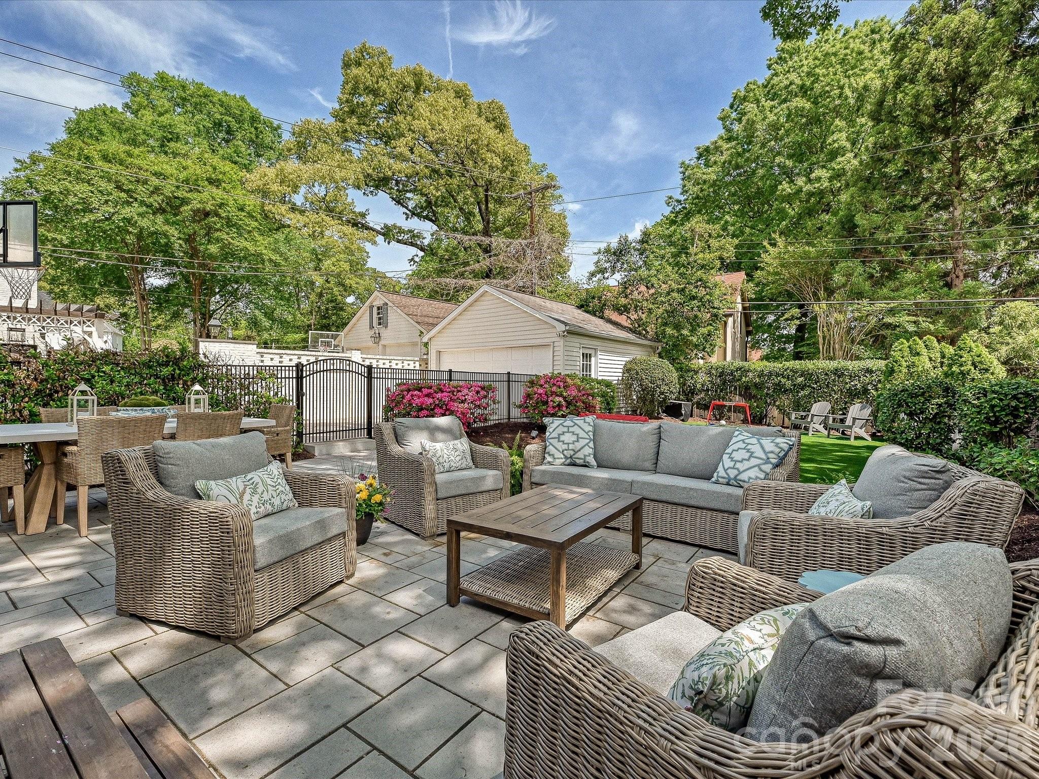 Myers Park - Residential