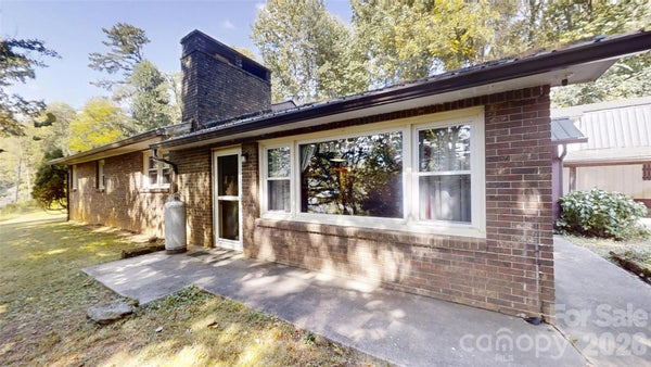 175 RIVER LN, CANTON, NC 28716 - Image bcd54dfc0b971a33b535d7a76ab8d925/380473850