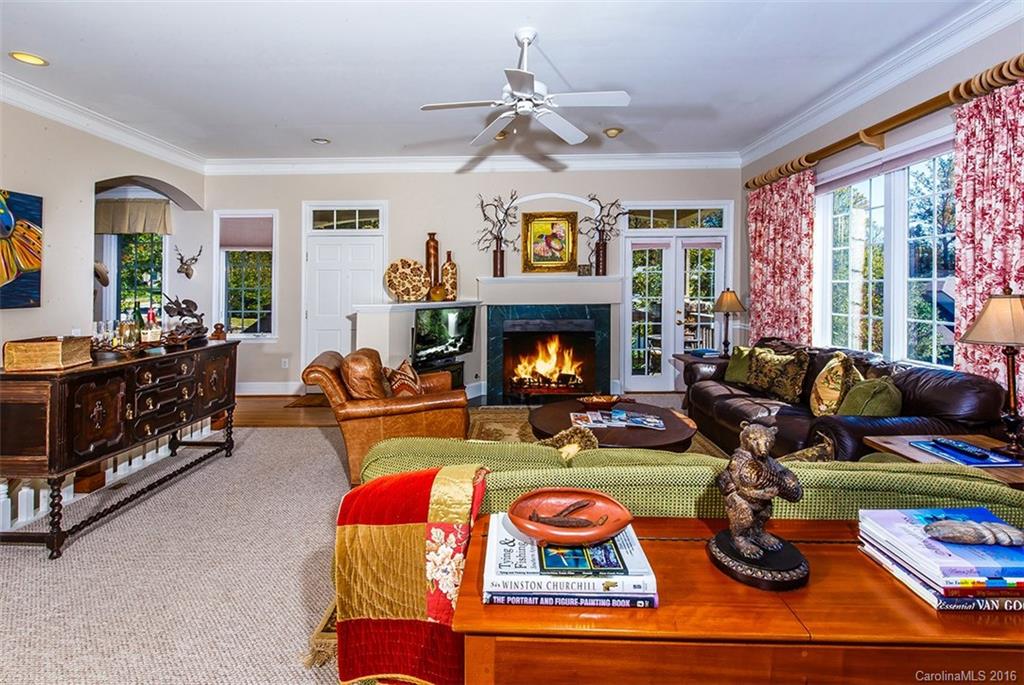 Straus Park - Residential