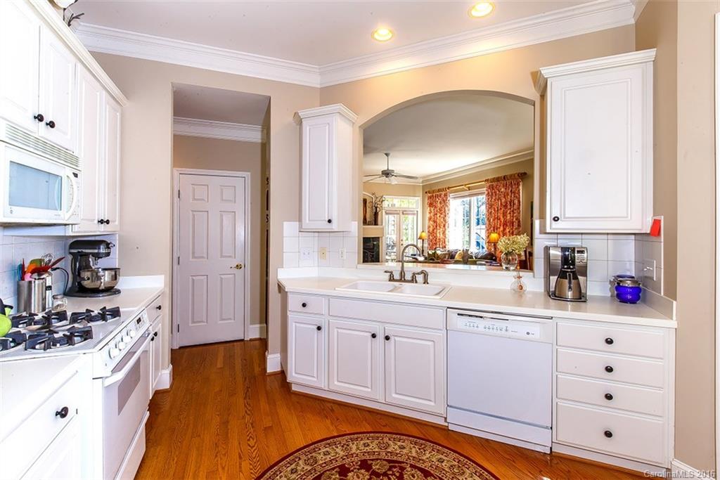 Straus Park - Residential