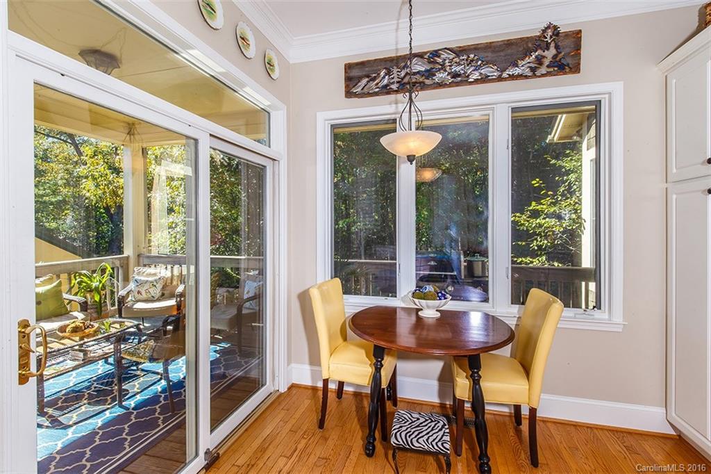 Straus Park - Residential
