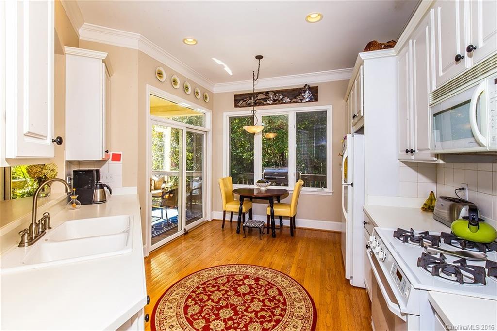 Straus Park - Residential