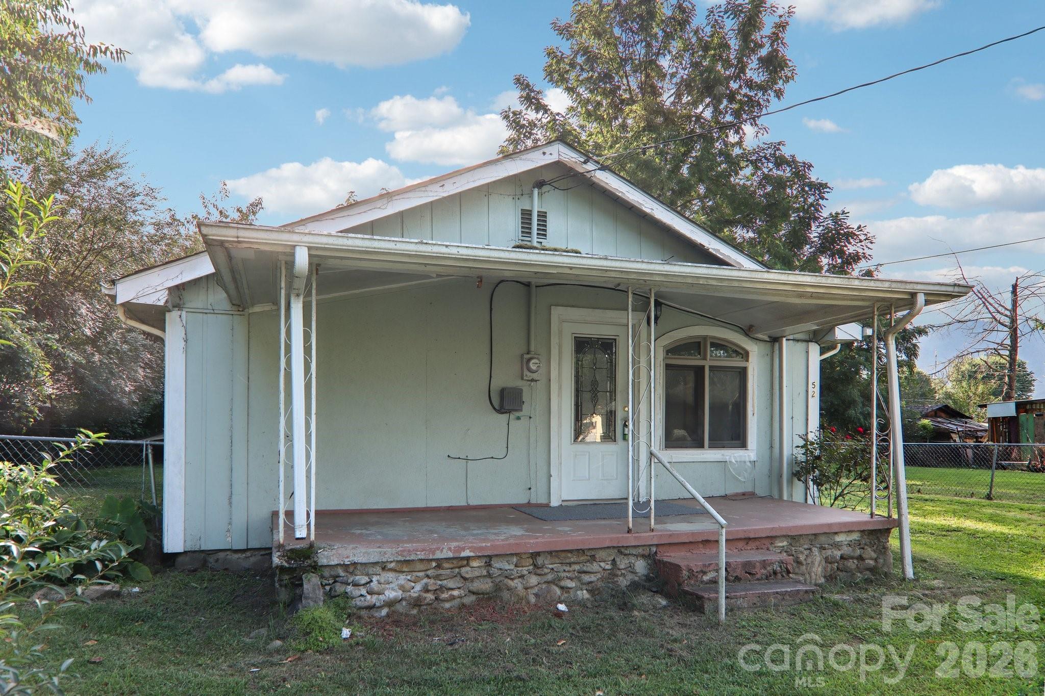 52 Clay Street
