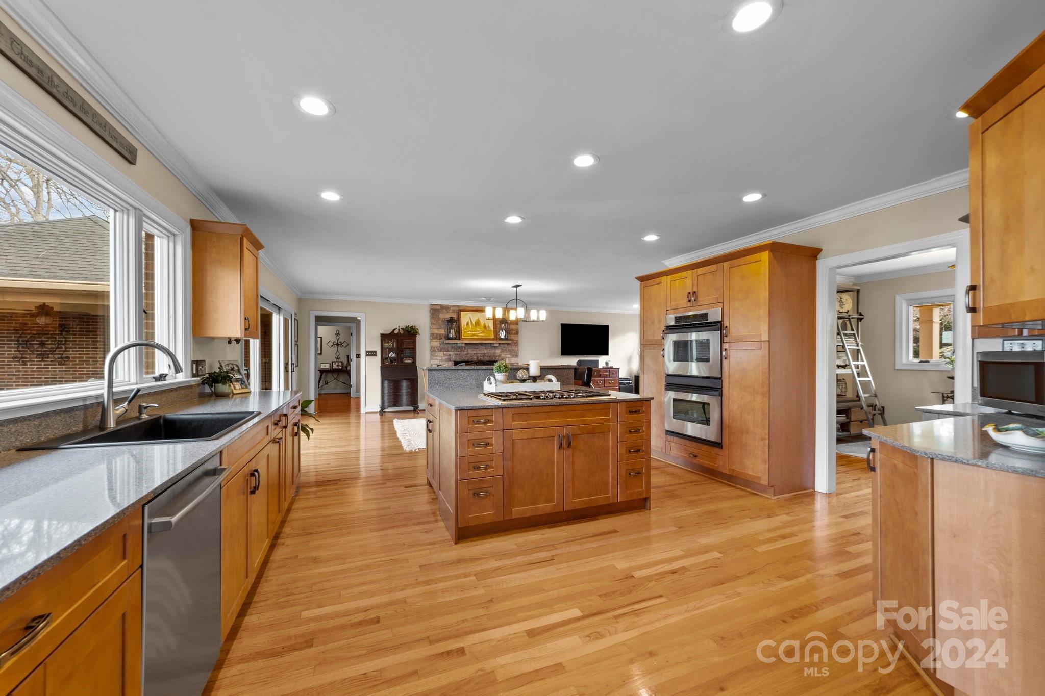 100 Norman Place - Residential