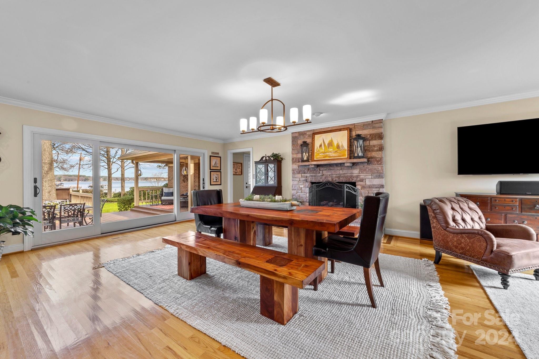 100 Norman Place - Residential