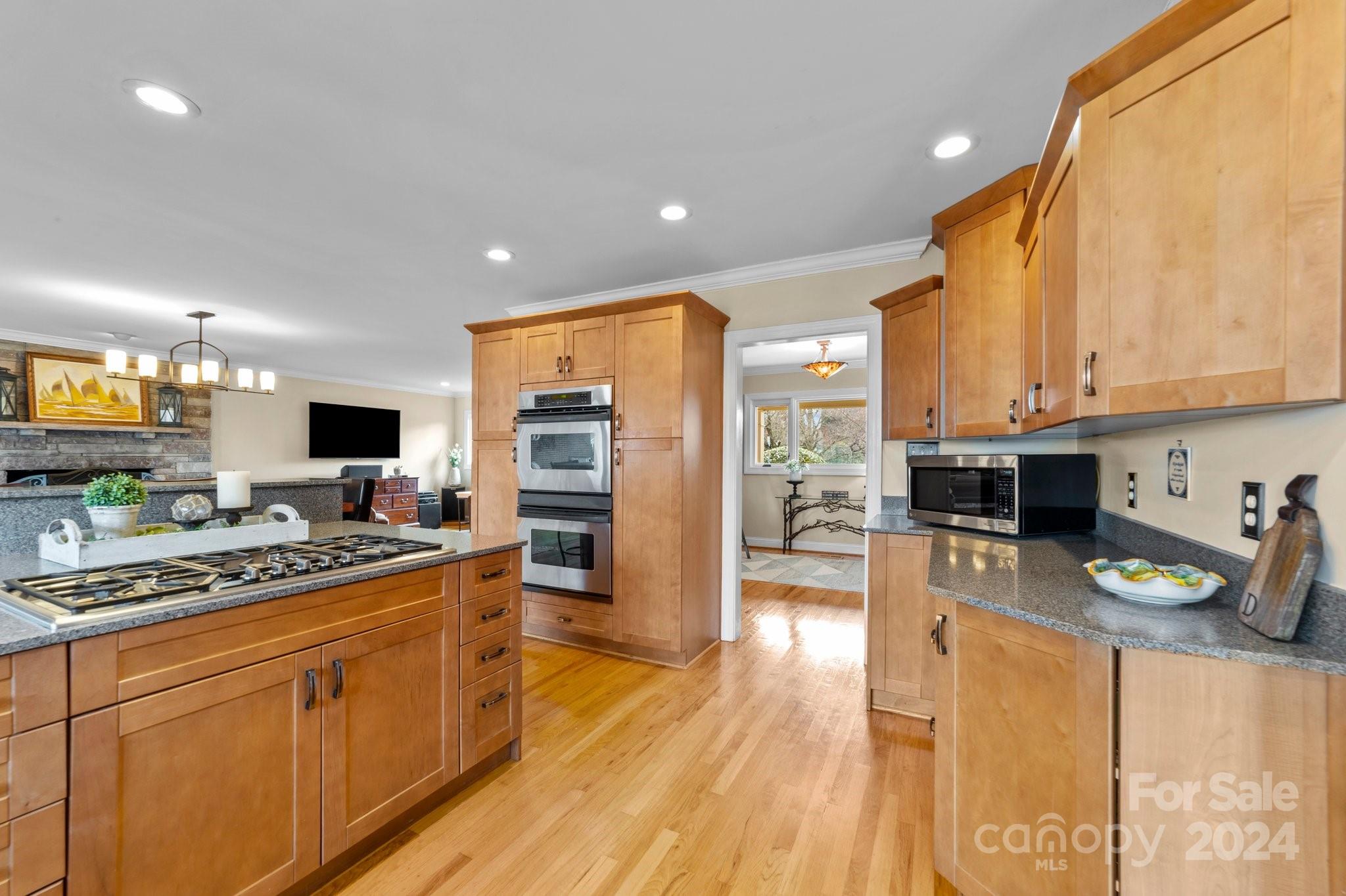 100 Norman Place - Residential