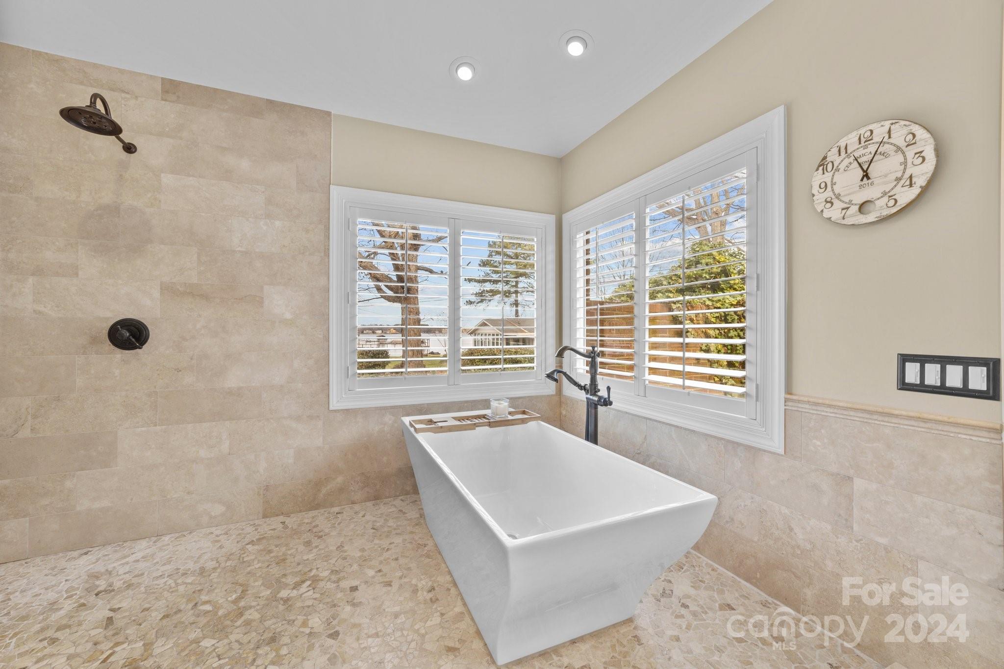 100 Norman Place - Residential