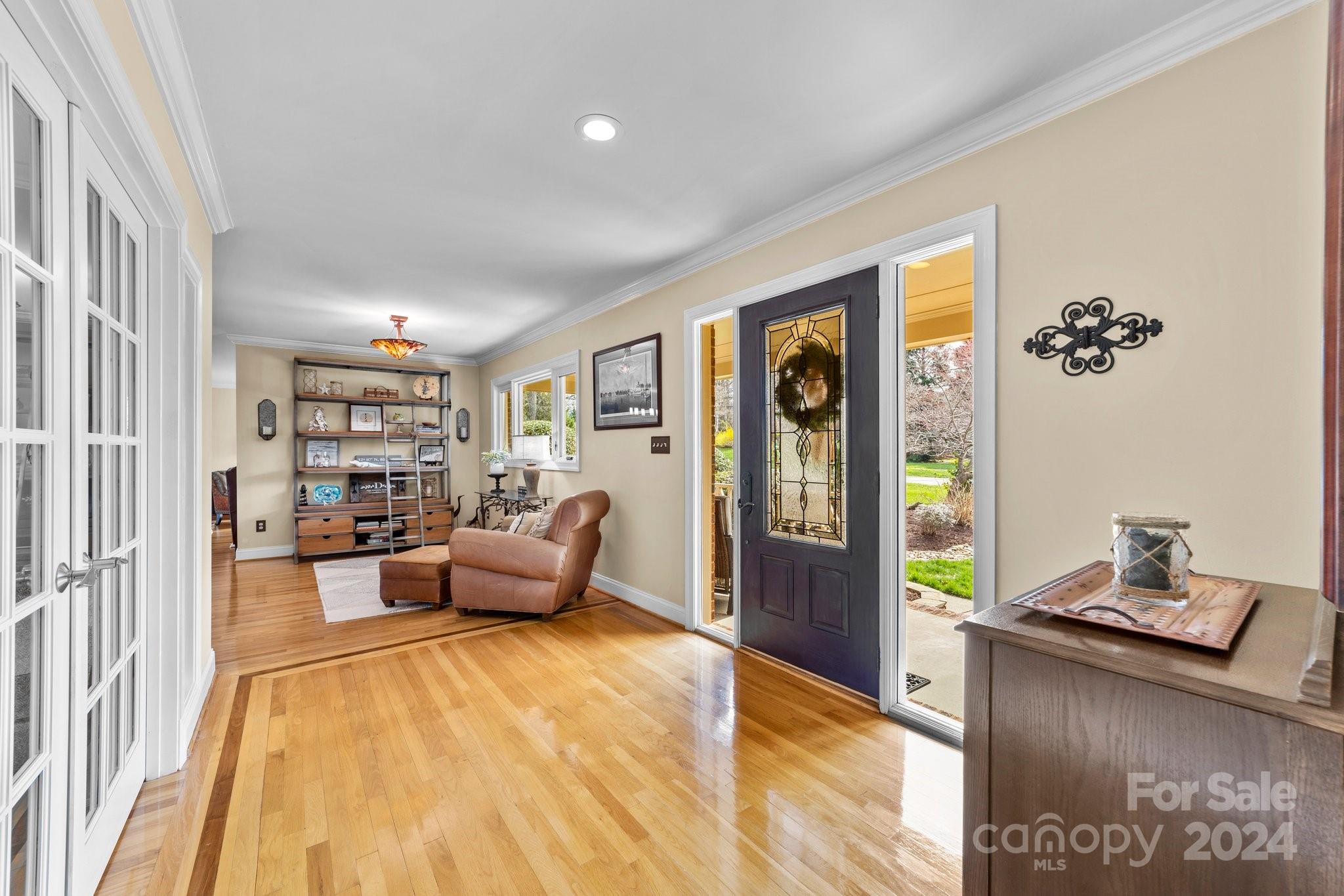 100 Norman Place - Residential