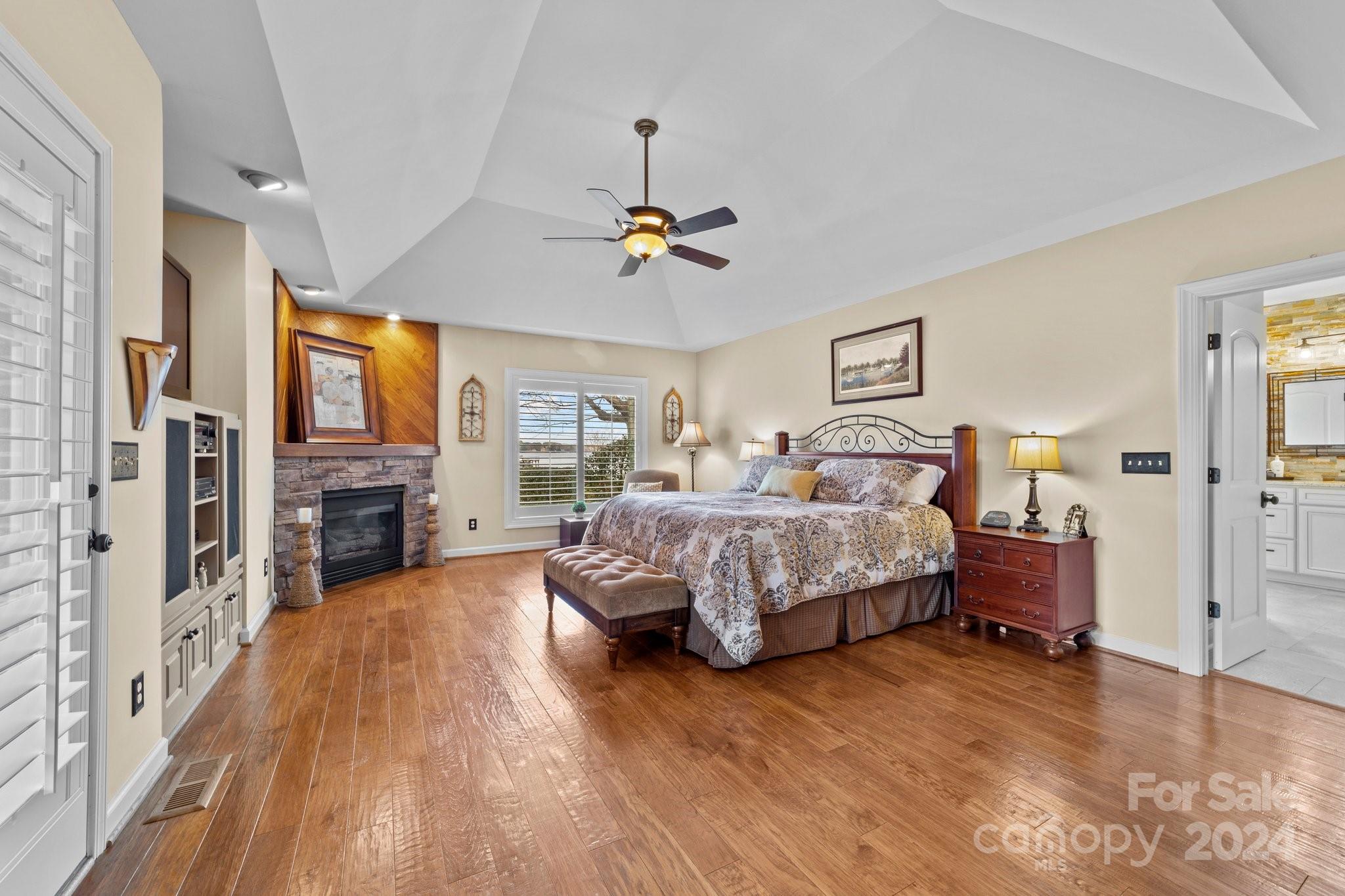 100 Norman Place - Residential