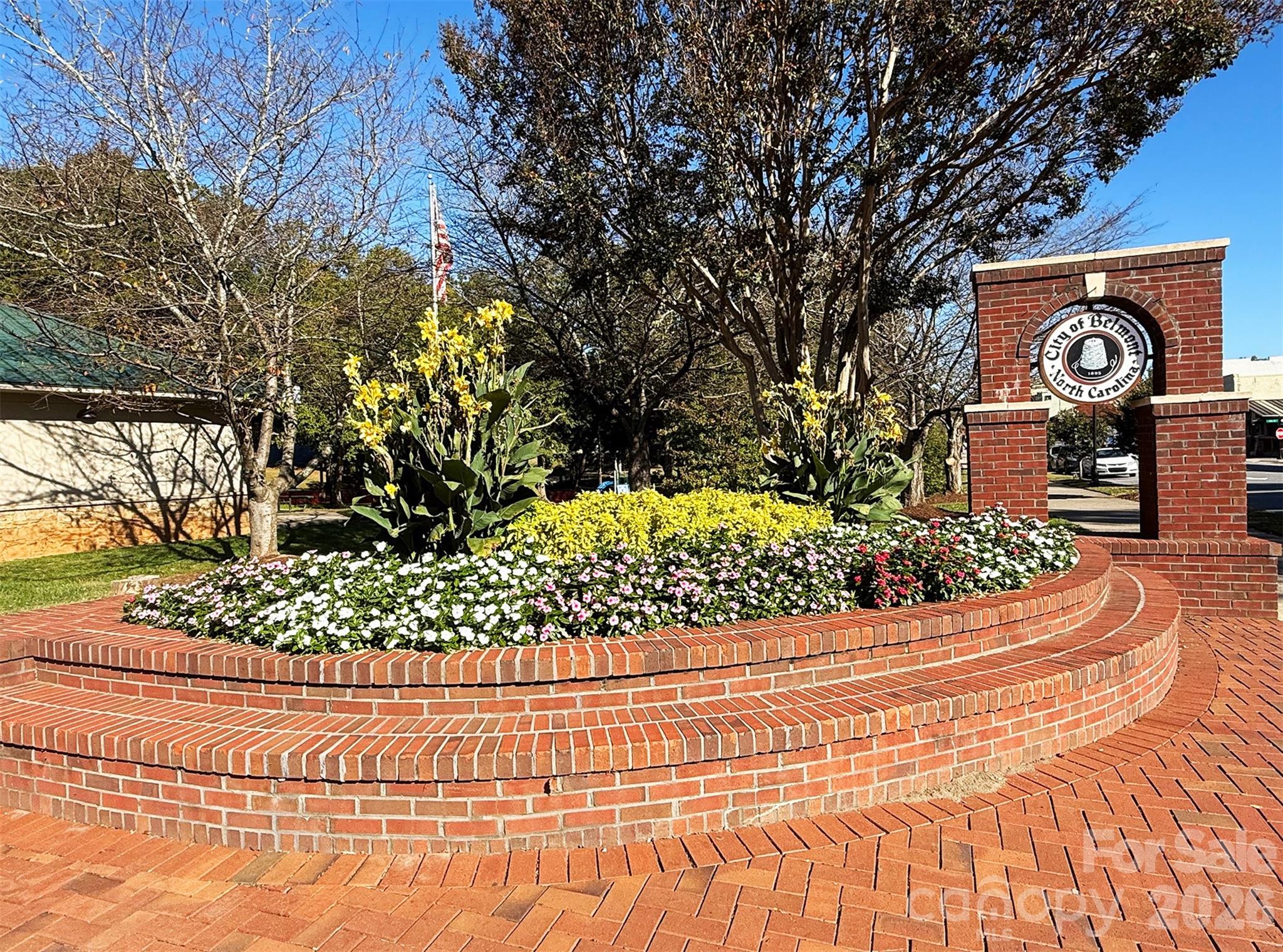 McLean - South Shore - Land