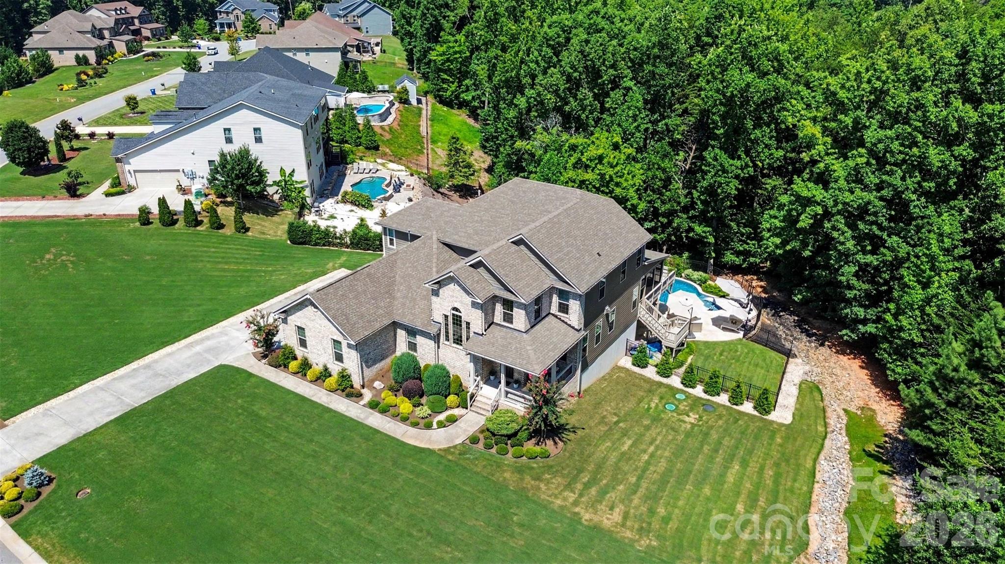 122 Campanile Drive