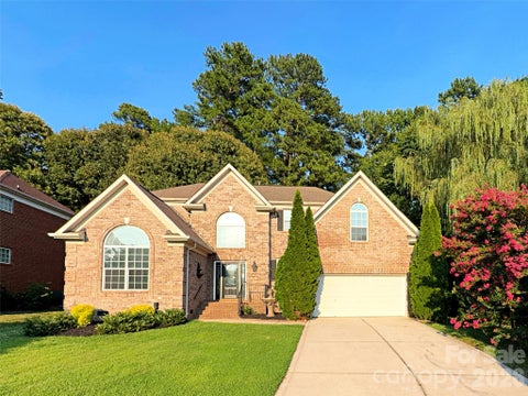 Photo of 16008 Cleveleys Trail, Huntersville, NC 28078 (MLS # 4404769)