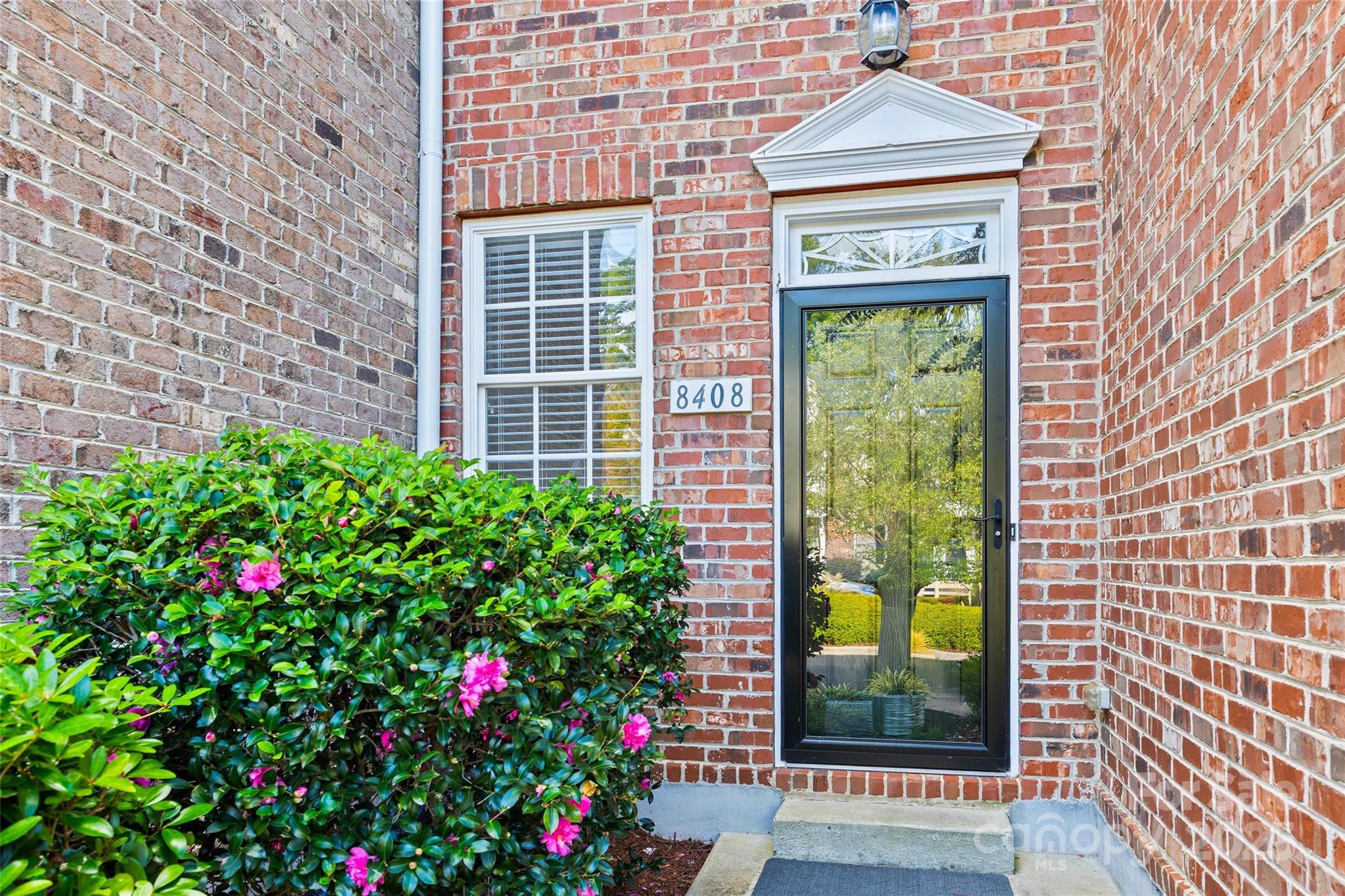 8408 Indigo Row