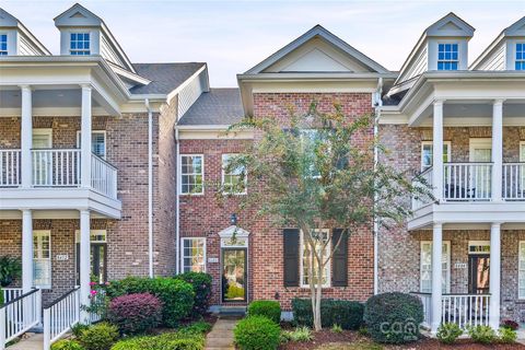 8408 Indigo Row Charlotte NC 28277