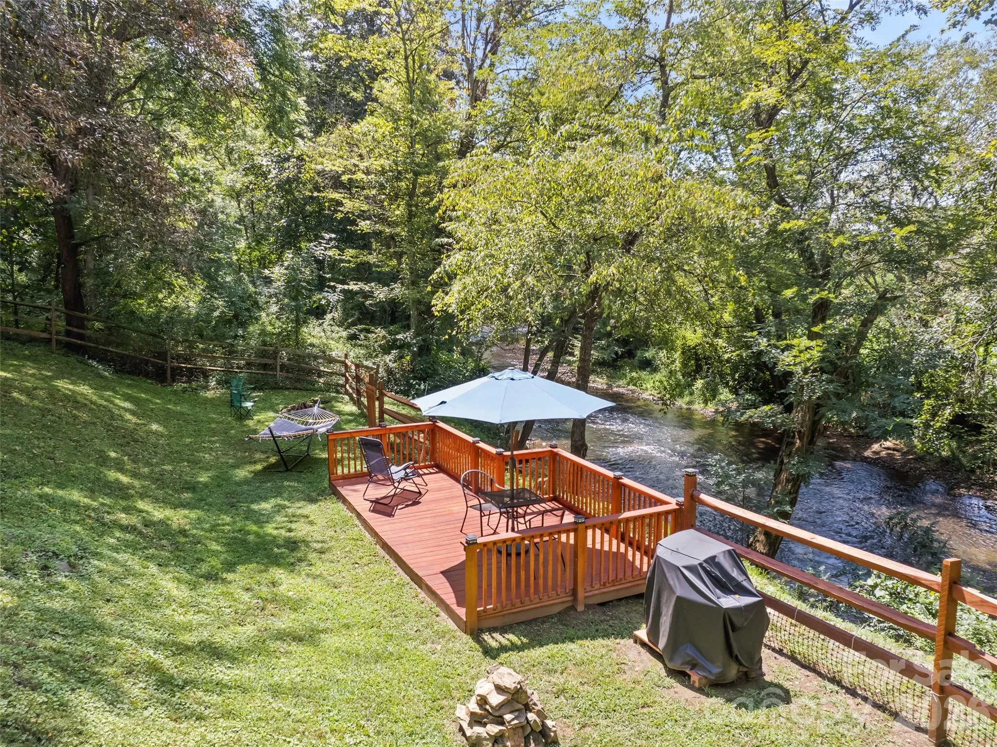 404 Loop Road, Clyde, NC, 28721