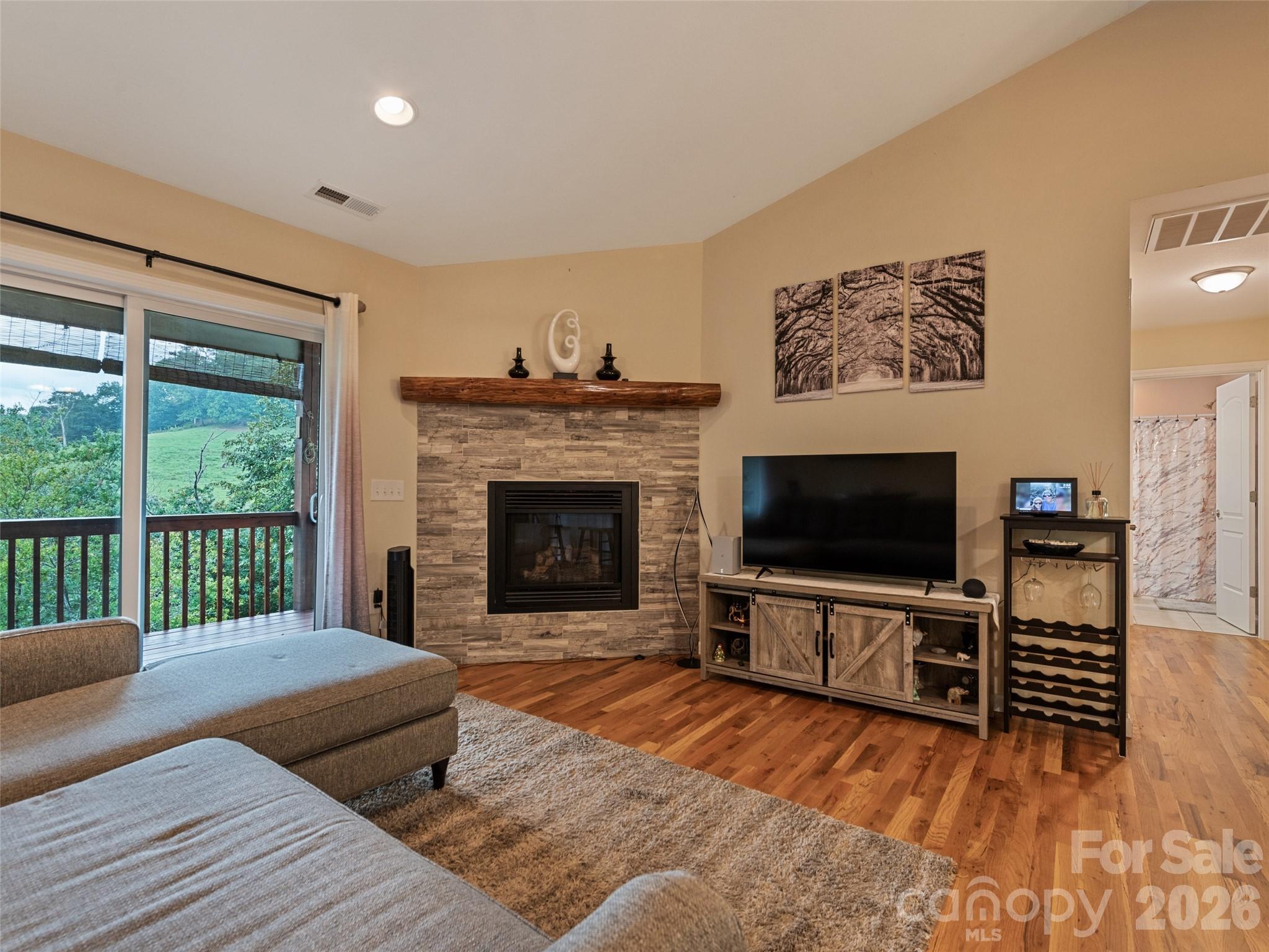 404 Loop Road