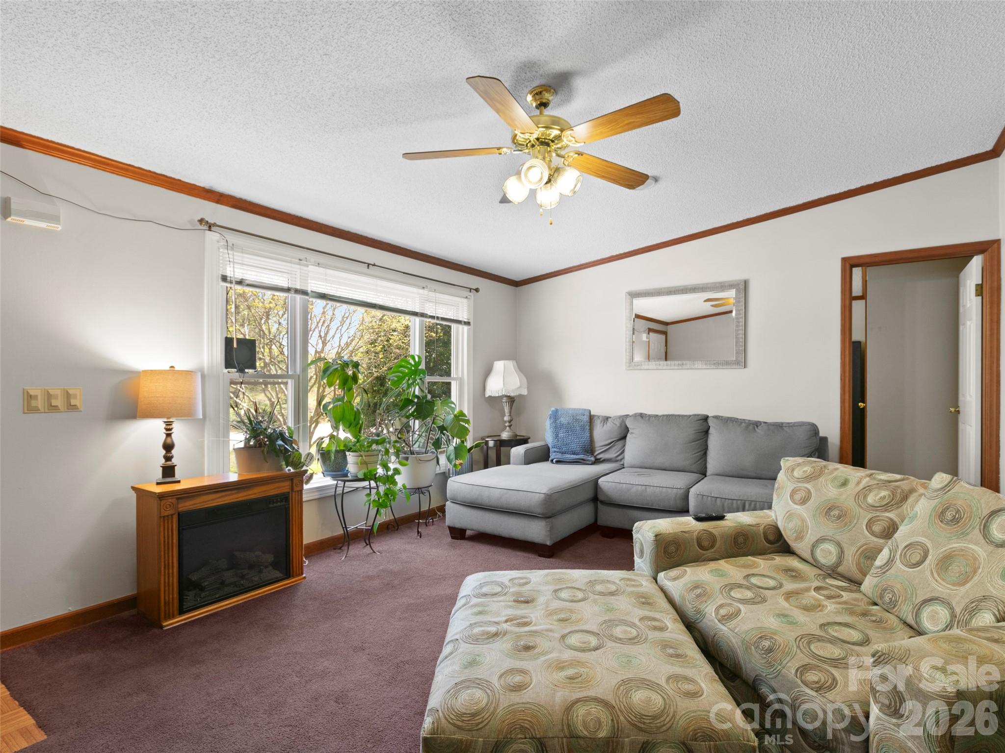 60 Dix Creek Chapel Road