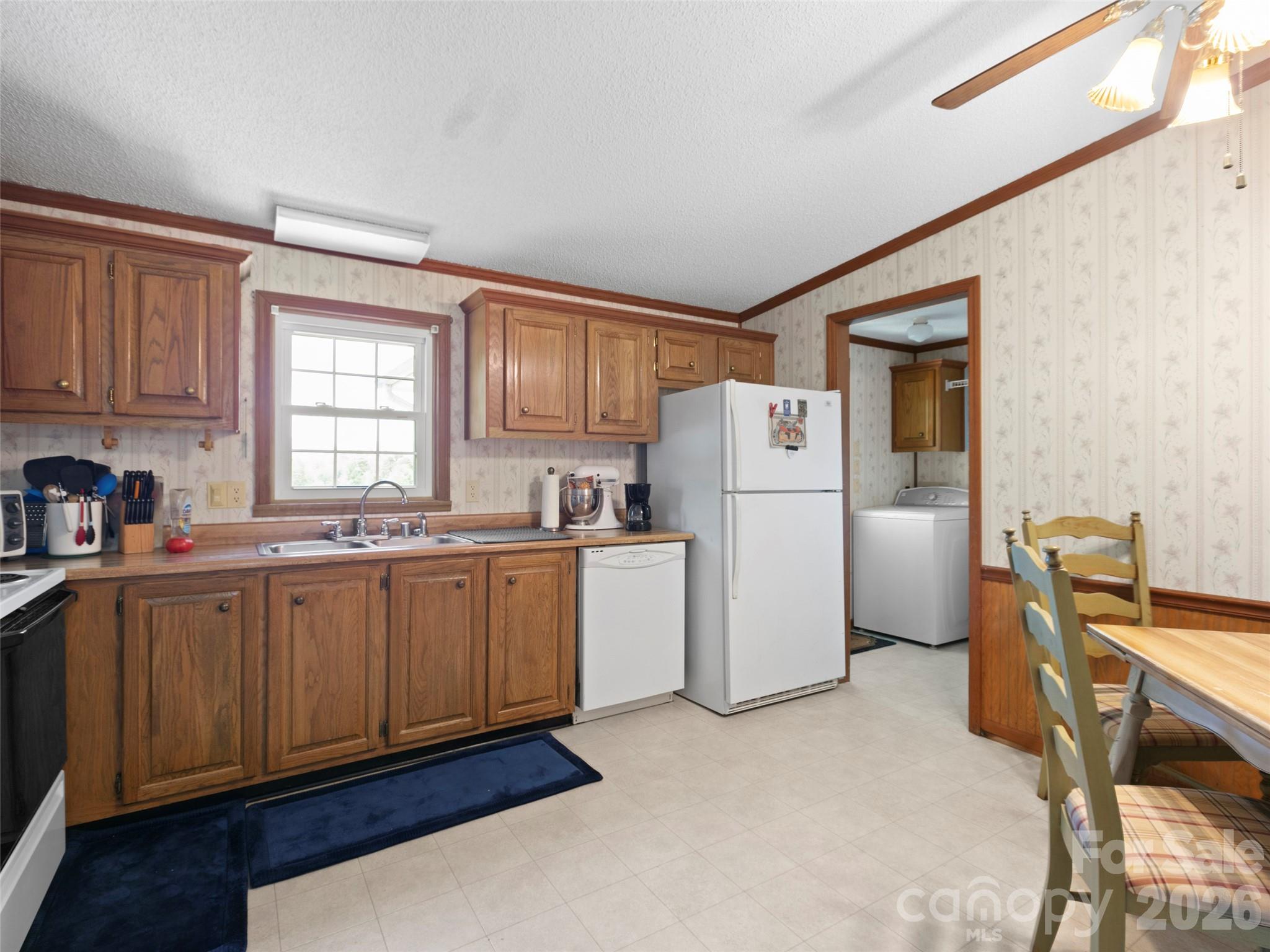 60 Dix Creek Chapel Road