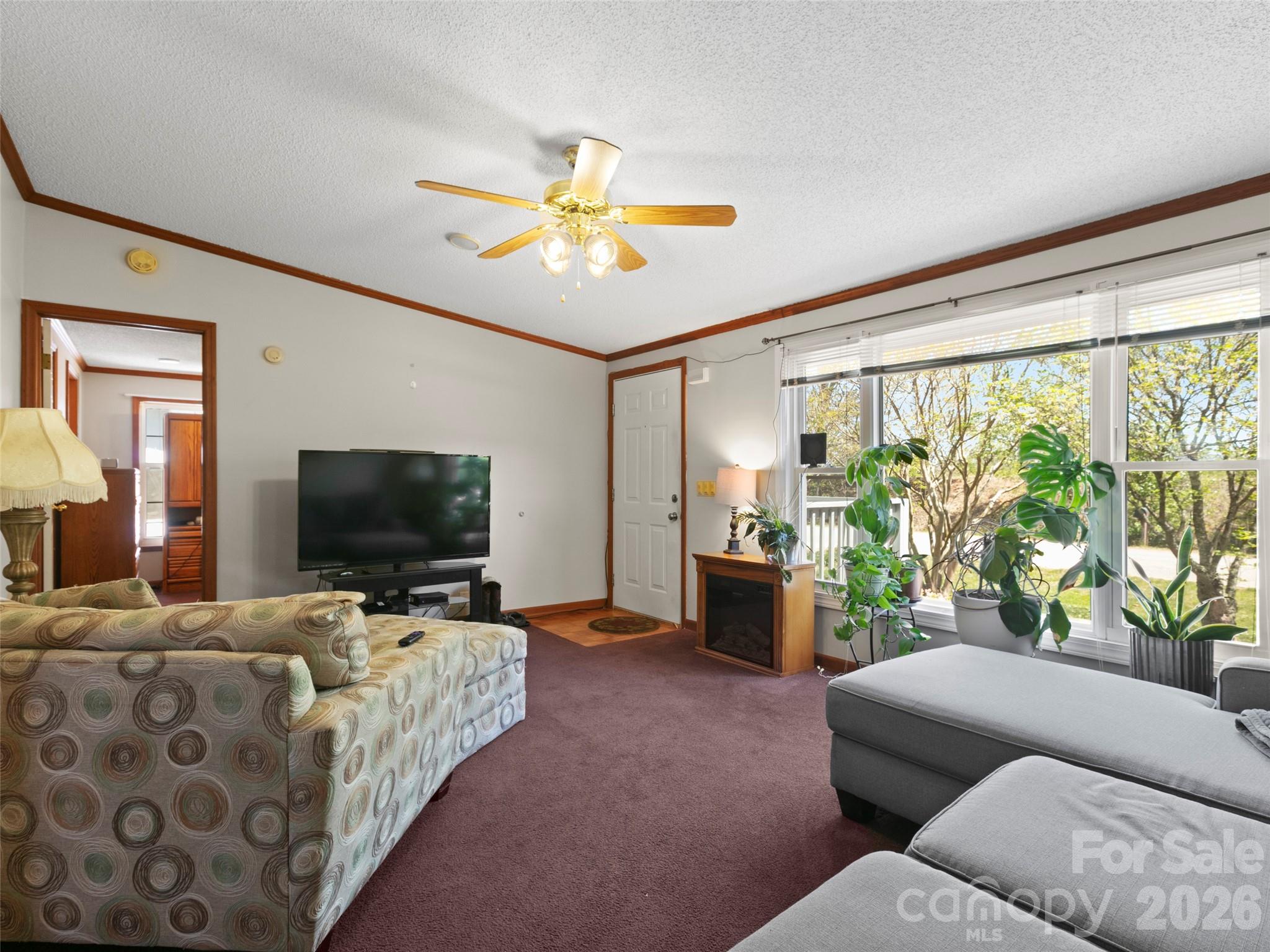 60 Dix Creek Chapel Road