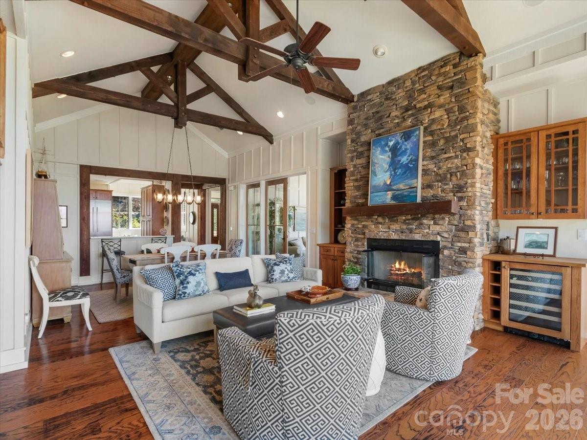 45 Creekside Way 301