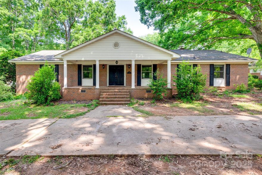 Welcome to your private retreat in the heart of York! This beautifully maintained brick ranch offers the perfect blend of space and style with an open floor plan, ideal for modern living and entertaining. Nestled on 1.81 sprawling acres, you’ll love the peace, privacy, and freedom of NO HOA! Whether you’re dreaming of a garden, workshop, or just room to roam this property delivers. Your slice of country living is waiting!