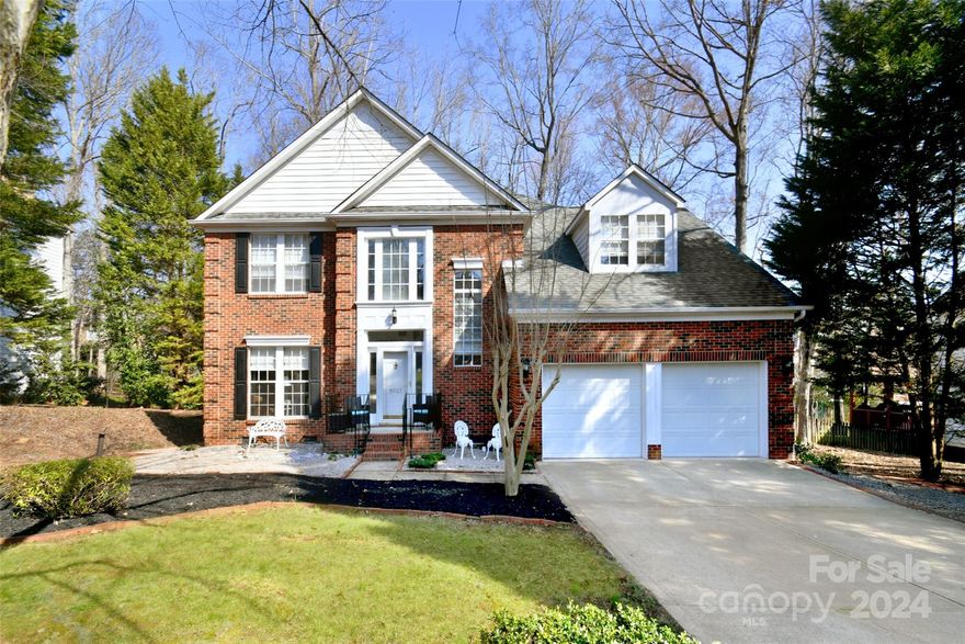 Welcome to one of Huntersville’s most wonderful established communities, Wynfield Creek. Centrally located for convenience but tucked away in a group of several great neighborhoods so you get the best of both worlds.  This 4br home is nestled deep in the development surrounded by mature trees, on private cul de sac away from any traffic. You're greeted by a 2 story great room with 18 ft ceilings, real wood floors, and beautiful custom crown molding/chair rail. Tall windows have custom trim work around them, extend almost floor to ceiling and let in an incredible amount of natural light. The kitchen features a deep sink island, granite counter tops, and a gourmet Viking gas stove with matching exhaust fan! The master bath has been beautifully customized and includes a soaking tub, glass shower, and dual vanities. Freshly painted and ready for new owners!