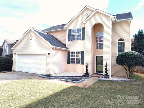 Photo of 16127 Circlegreen Drive, Charlotte, NC 28273 (MLS # 4325207)