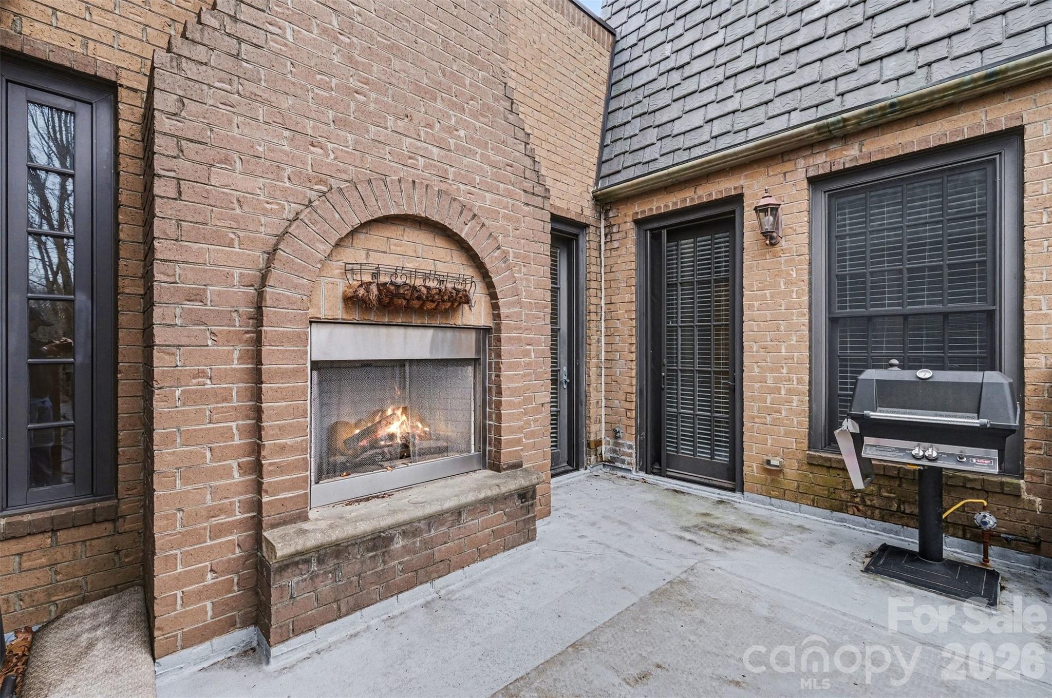 Parkwood Knoll - Residential