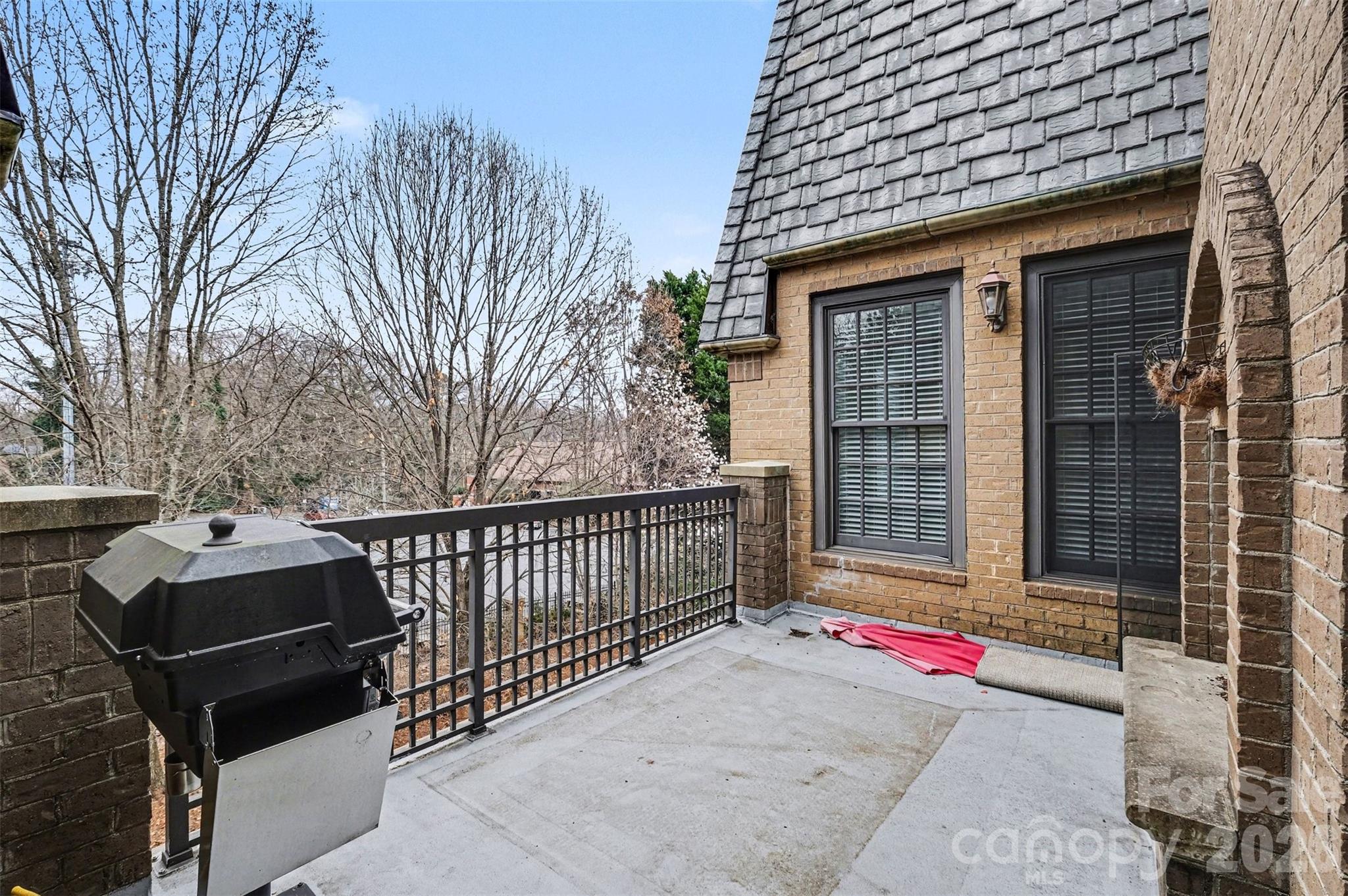 Parkwood Knoll - Residential