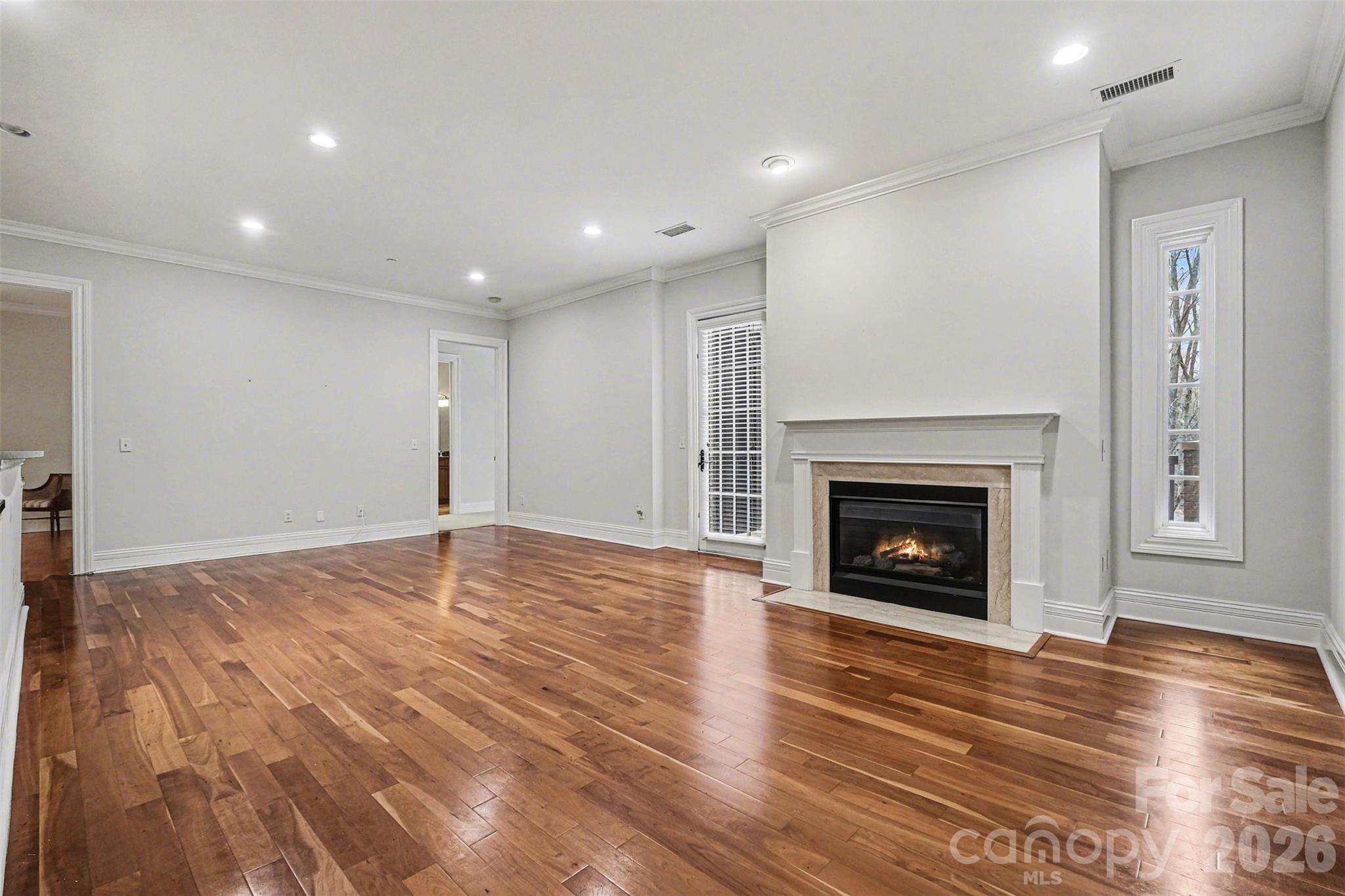 Parkwood Knoll - Residential