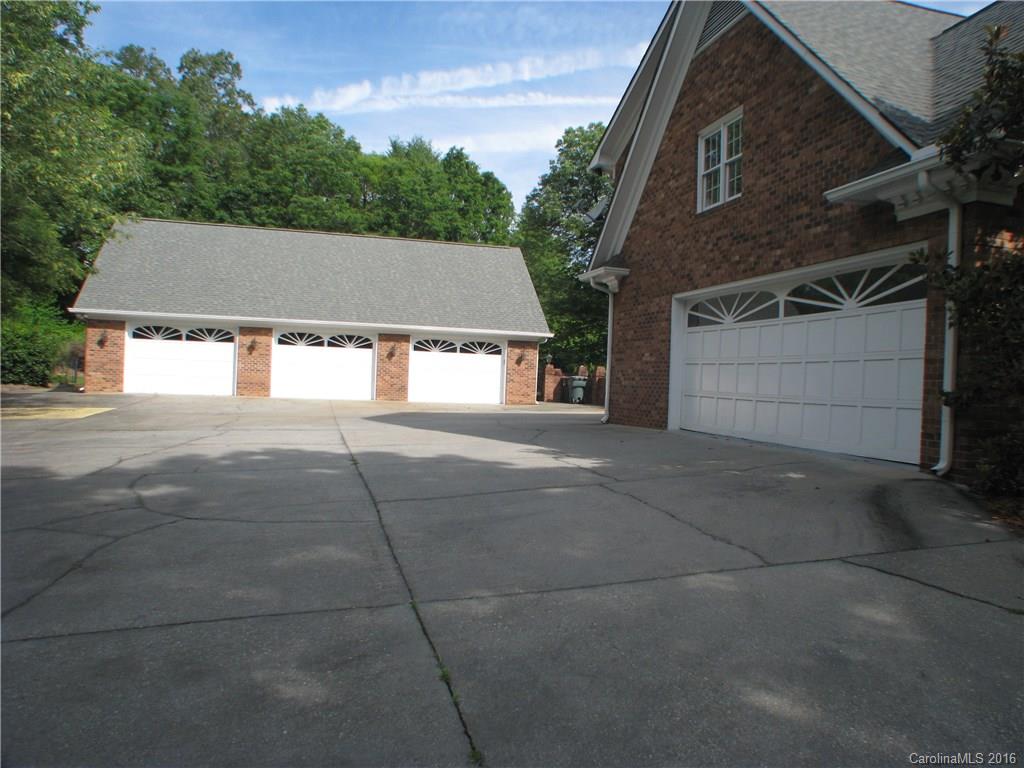 Zemosa Acres - Residential