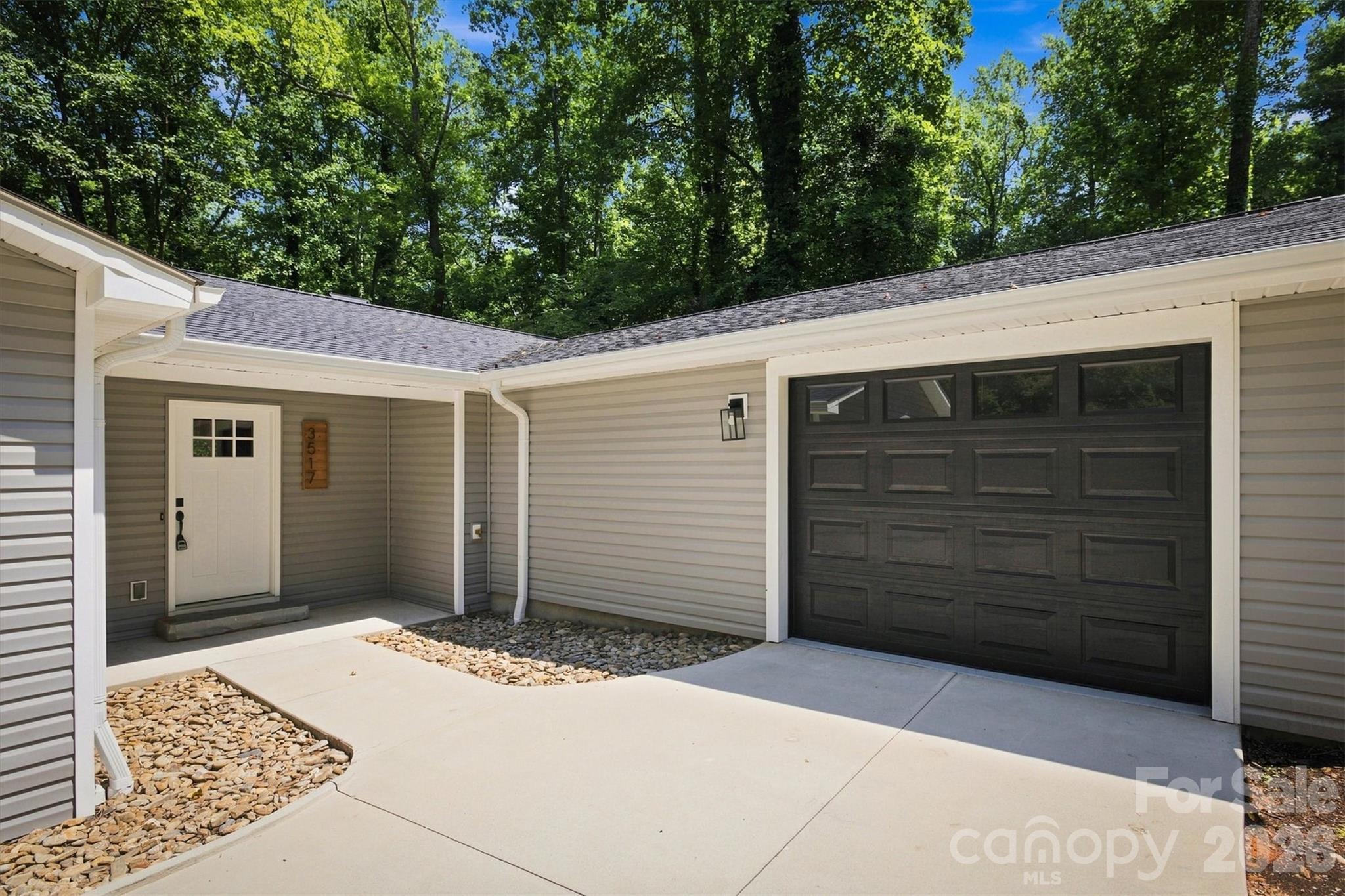 3517 Crestwood Drive