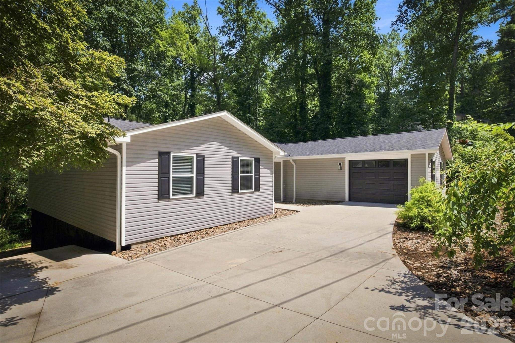 3517 Crestwood Drive
