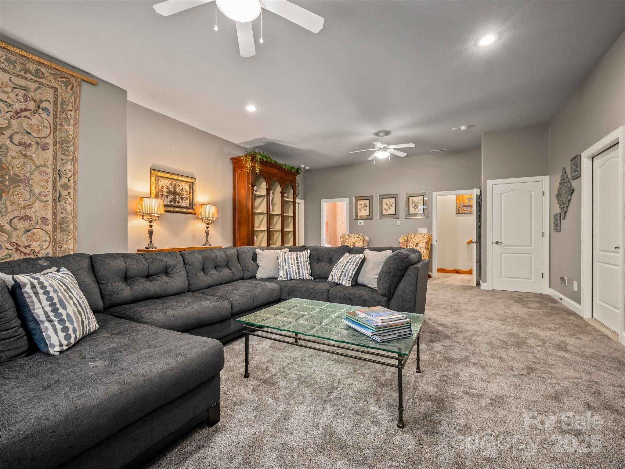 Thrashing Rock Estates - Residential