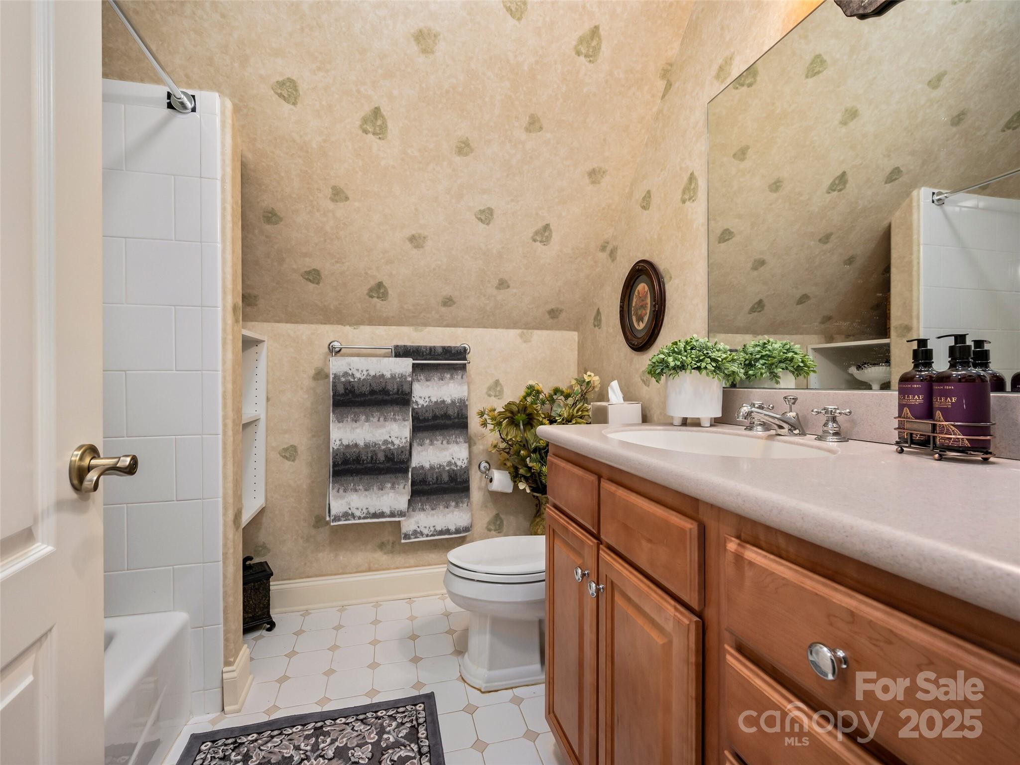 Thrashing Rock Estates - Residential