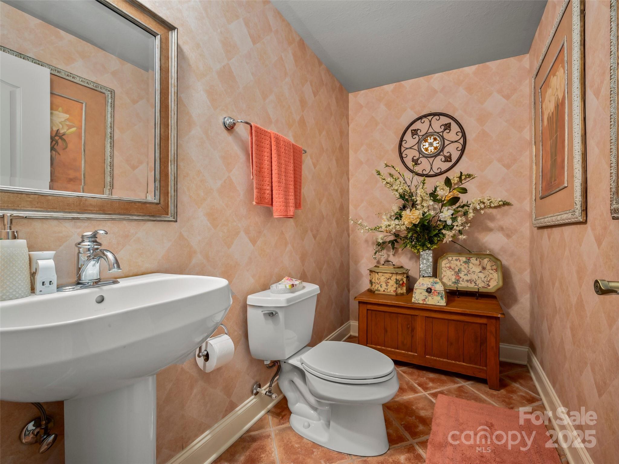 Thrashing Rock Estates - Residential