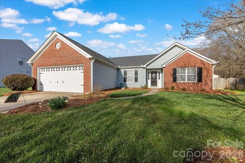 Photo of 3907 Laurel View Circle, Indian Trail, NC 28079 (MLS # 4371913)