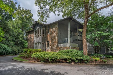 Photo for 400 Charlotte Street 502