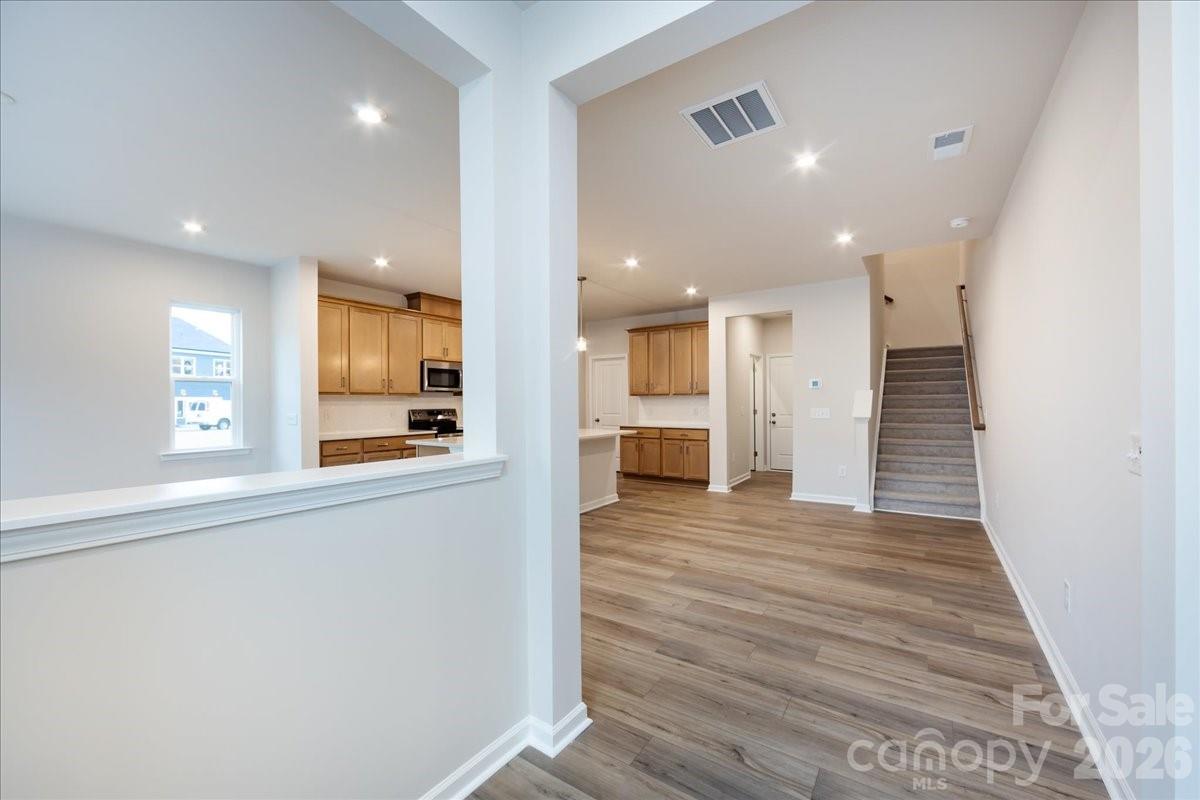 Ellis Townes - Residential