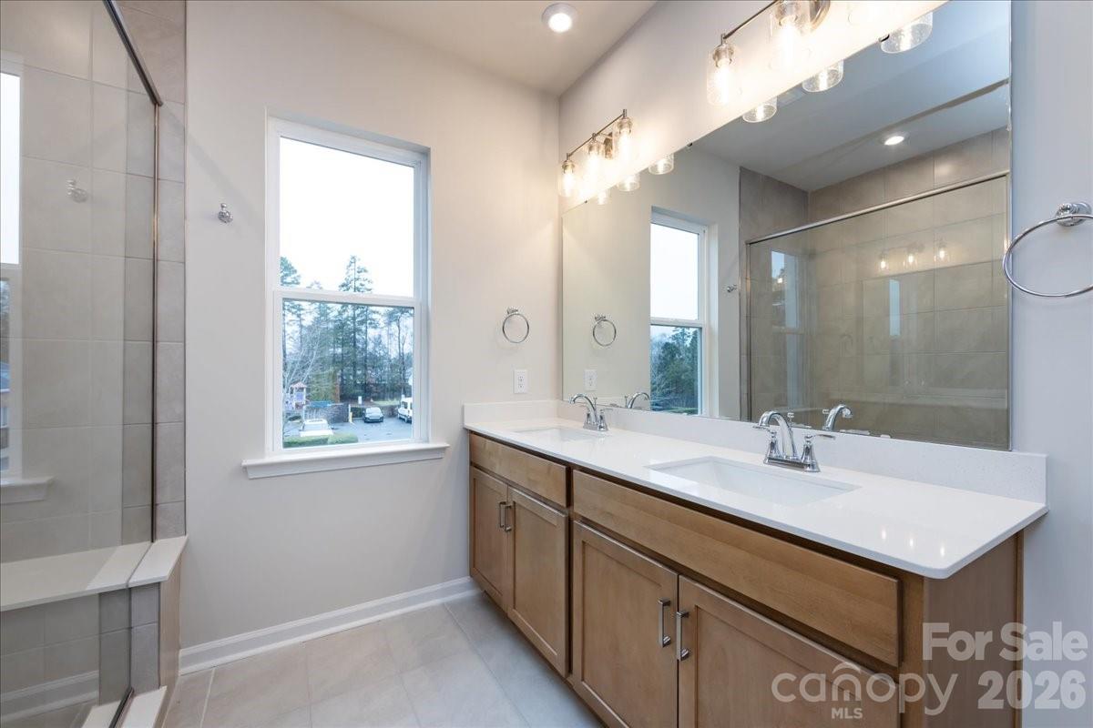 Ellis Townes - Residential