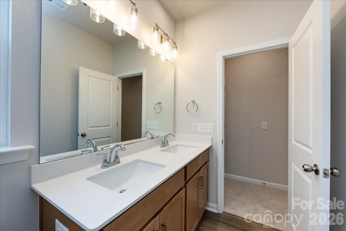 Ellis Townes - Residential