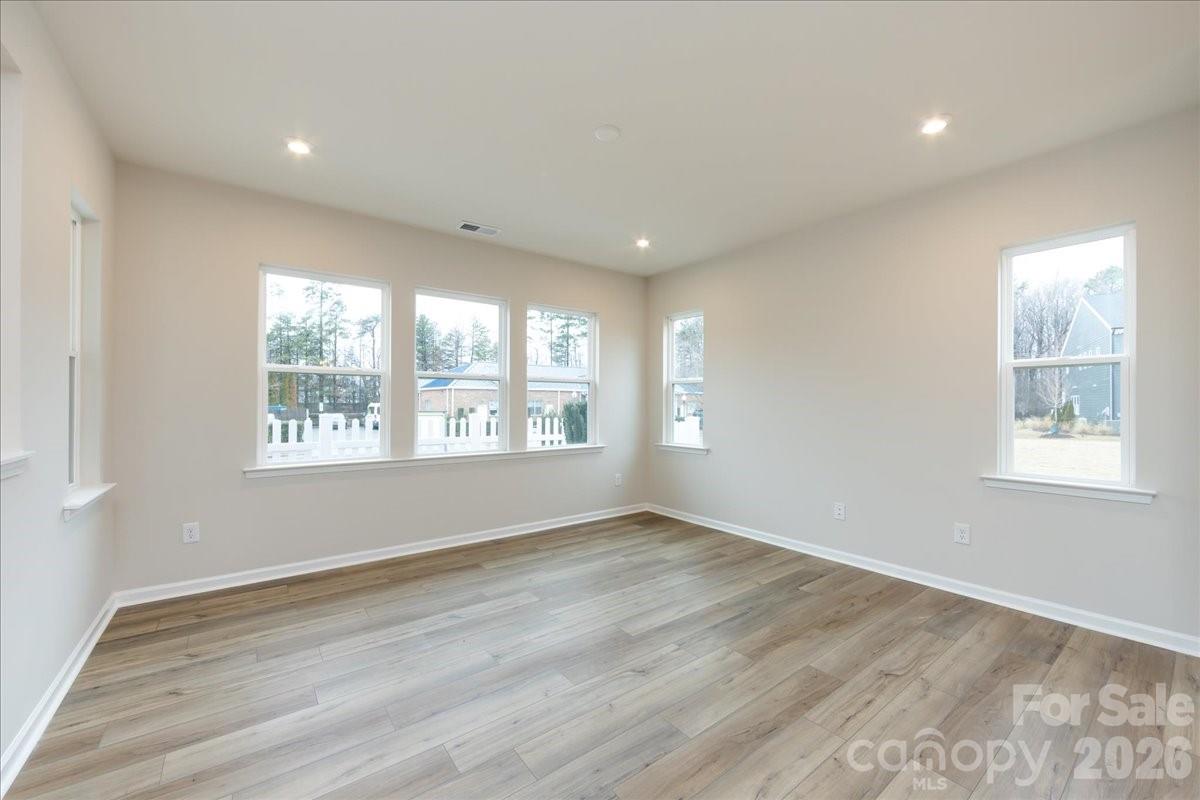 Ellis Townes - Residential