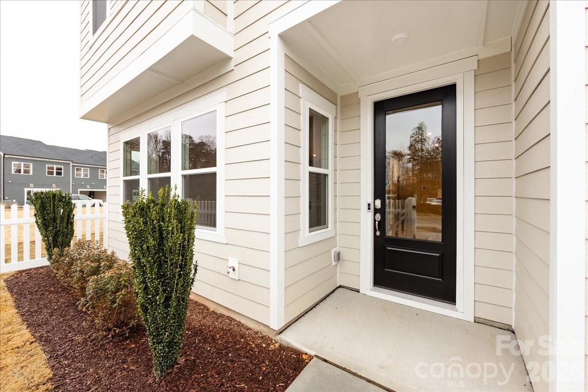 Ellis Townes - Residential