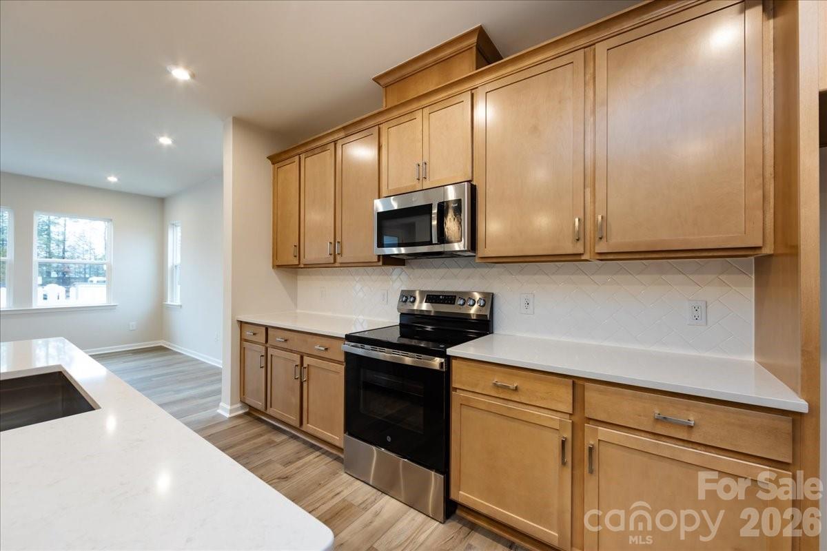 Ellis Townes - Residential