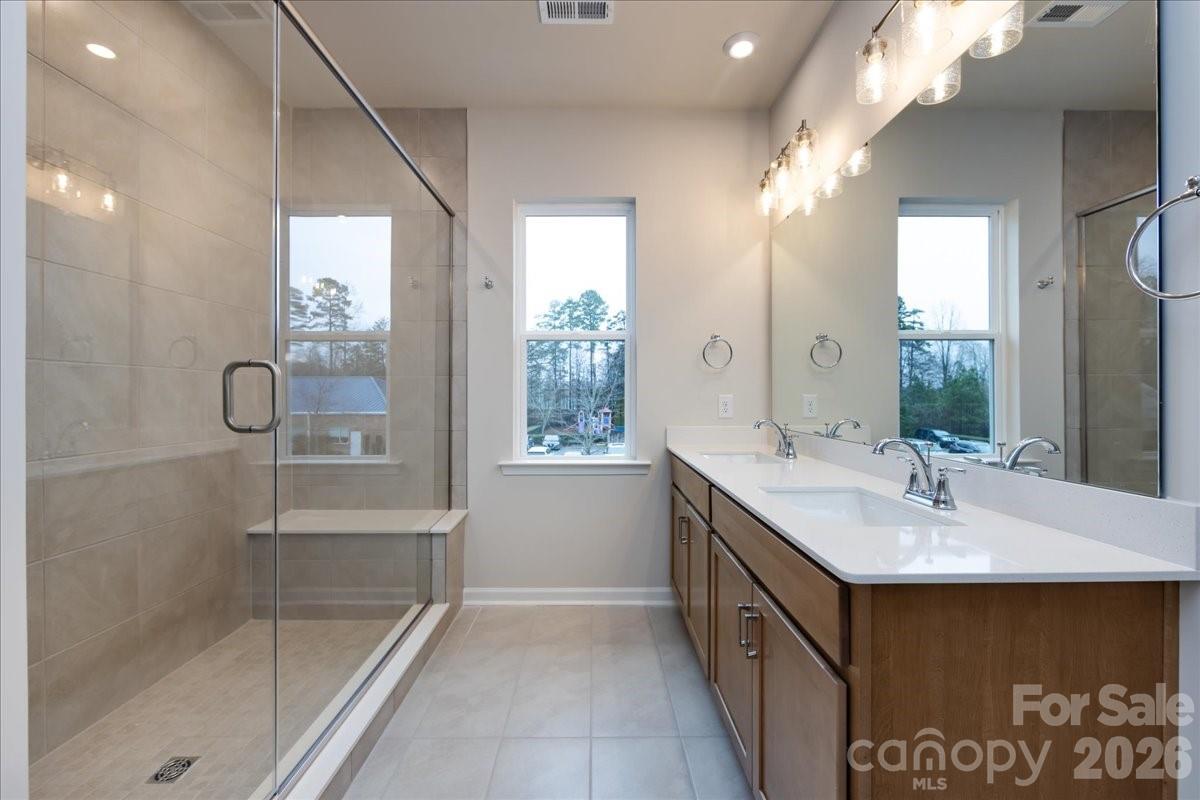 Ellis Townes - Residential